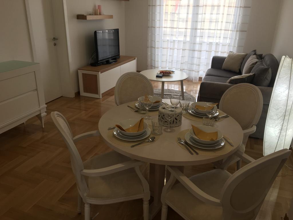 Apartment Posejdon Βελιγράδι Εξωτερικό φωτογραφία